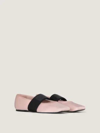 Ballerinasko med skåret kant i satin
