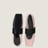Ballerinasko med skåret kant i satin Ballerinasko med skåret kant i satin