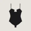 Bodysuit med udskæring i specialstrik Bodysuit med udskæring i specialstrik