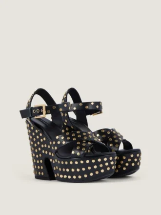Clog-sandaler med plateau i læder med nitter