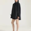 Cocoon-skjorte i poplin med Givenchy-broderi Cocoon-skjorte i poplin med Givenchy-broderi
