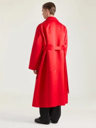 Couture-frakke med søm i satin