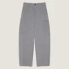 Couture Seam Cargo-bukser i sildebensmønstret denim Couture Seam Cargo-bukser i sildebensmønstret denim
