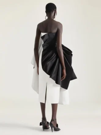 Draperet bustier-aftenkjole i satin med sløjfedetalje Draperet bustier-aftenkjole i satin med sløjfedetalje