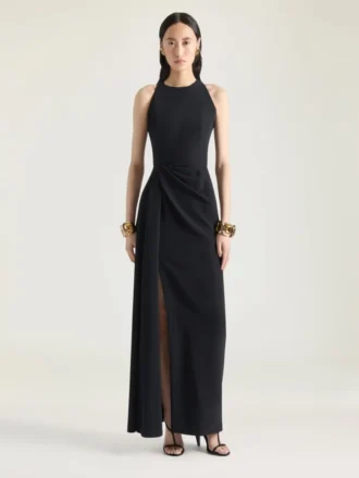 Draperet halterneck-aftenkjole i crepe cady Draperet halterneck-aftenkjole i crepe cady