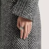 Givenchy Tape-ring i metal og emalje