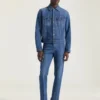 Jakke i mellemblå denim Jakke i mellemblå denim