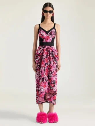 Kjole i blomstret jacquard
