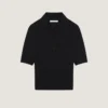 Kort polo i strik med second skin-effekt Kort polo i strik med second skin-effekt