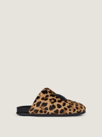 Label flade mule-sko i pony-effekt læder med leopardmønster
