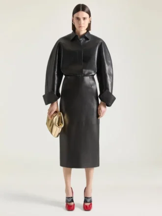 Pumps med skåret firkantet Givenchy-bånd i laklæder