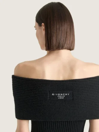 Off-shoulder minikjole i uld