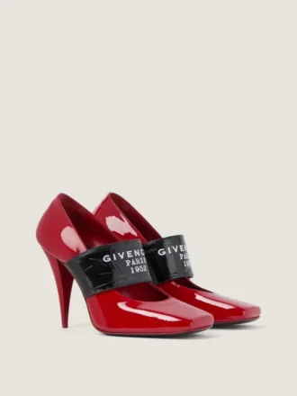 Pumps med skåret firkantet Givenchy-bånd i laklæder