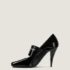 Pumps med skåret firkantet Givenchy-bånd i laklæder Pumps med skåret firkantet Givenchy-bånd i laklæder