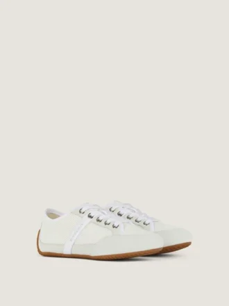 Slanke sneakers i mesh og ruskind Slanke sneakers i mesh og ruskind