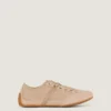 Slanke sneakers i mesh og ruskind