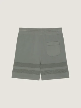 Strikkede shorts med mesh-detaljer