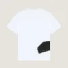 T-shirt i bomuld med surrealistisk print T-shirt i bomuld med surrealistisk print