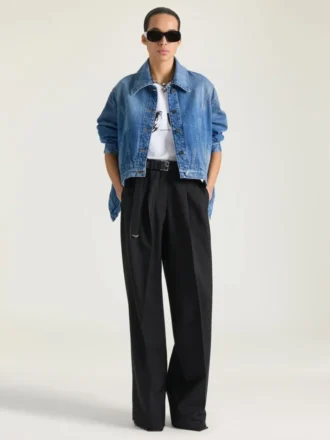 Trapezjakke i mellemblå denim Trapezjakke i mellemblå denim
